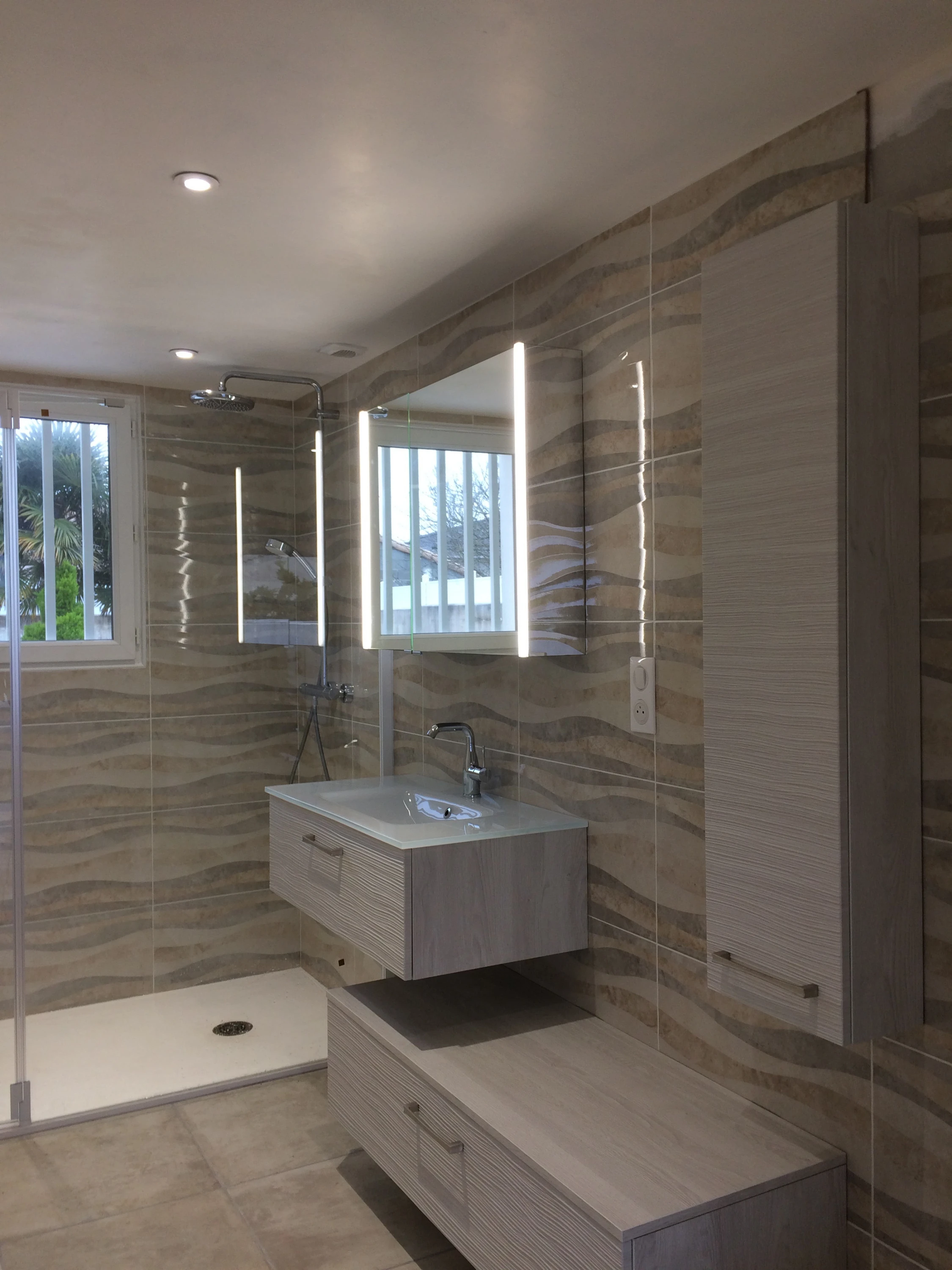 SARL BELLINEAU Gérard - Rénovation de salle de bain à Saint-Georges-de-Didonne